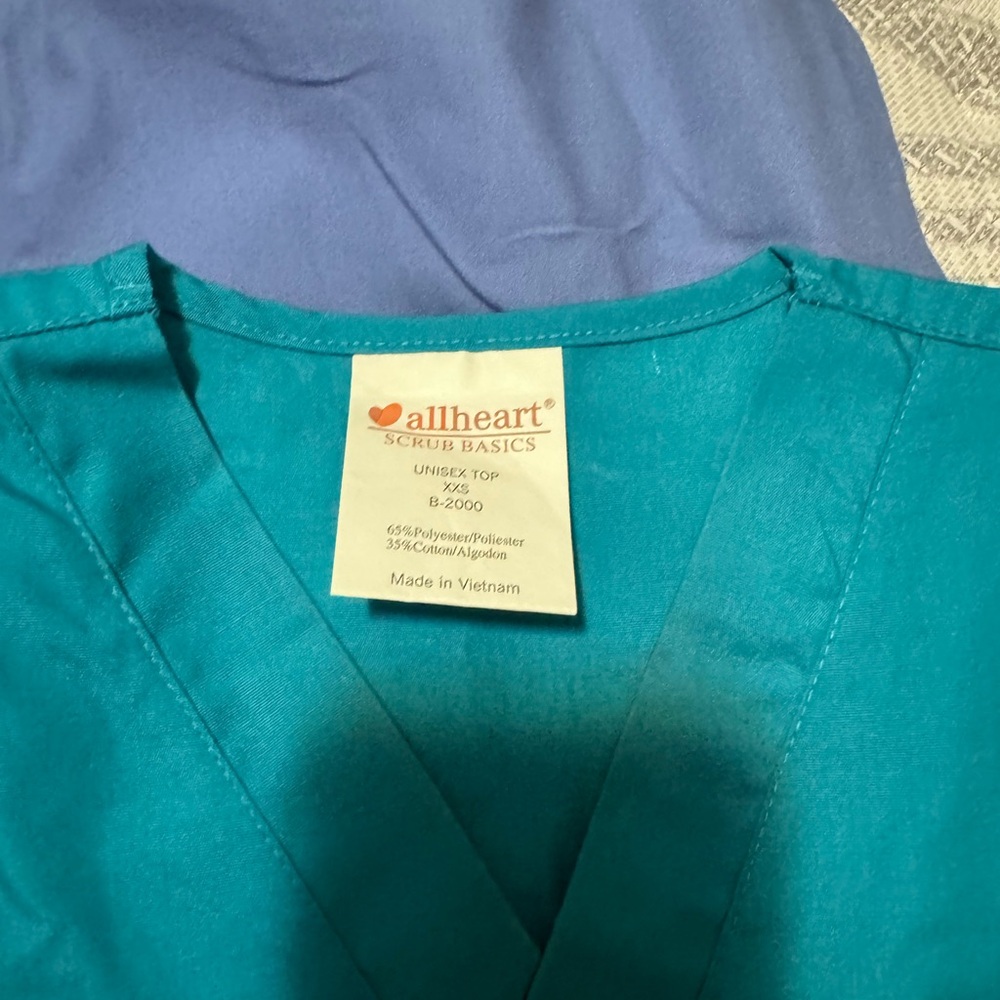 ALLHEART Scrubset with extra pants